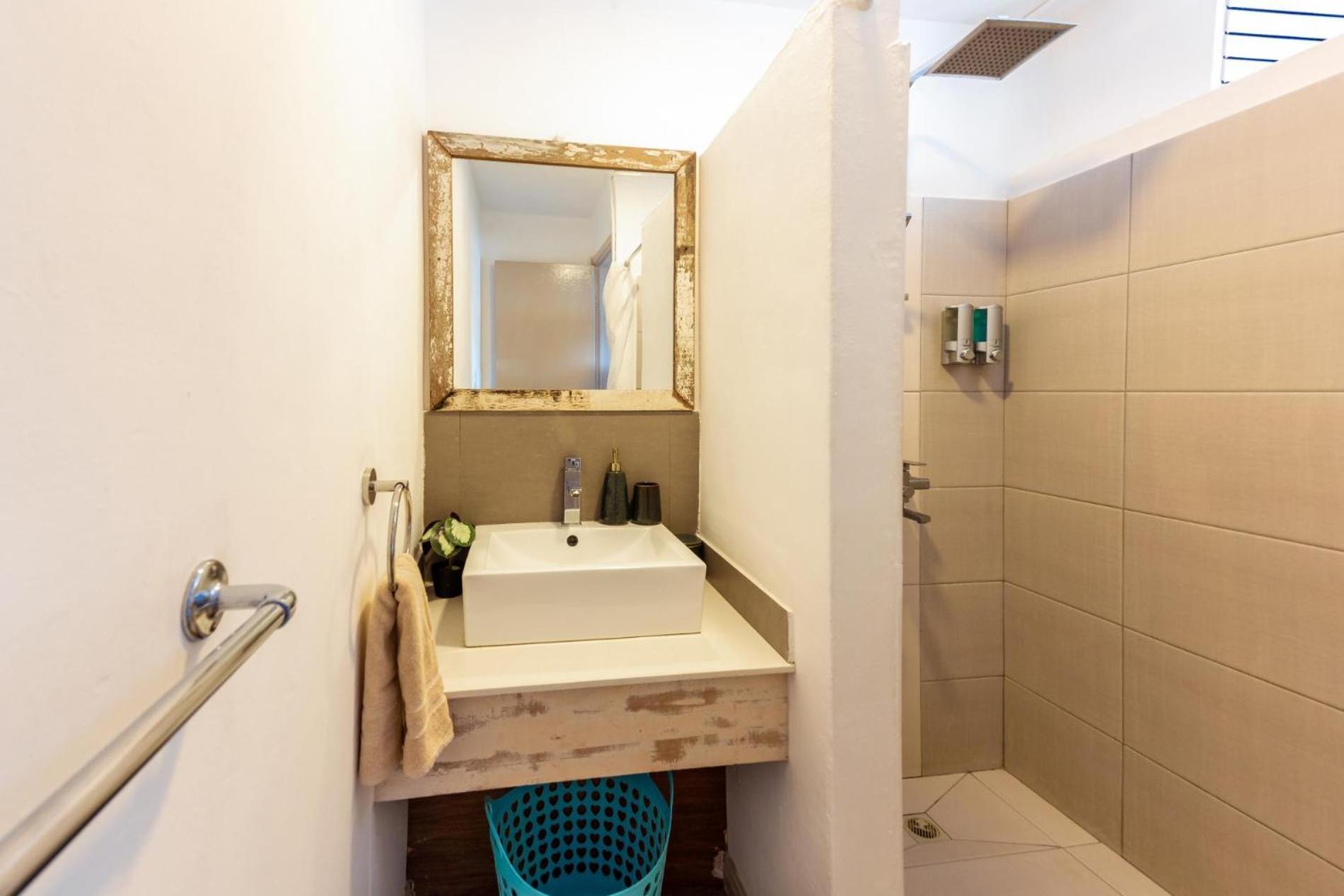 Apartament Cozy Townhome Near In Heart Of *